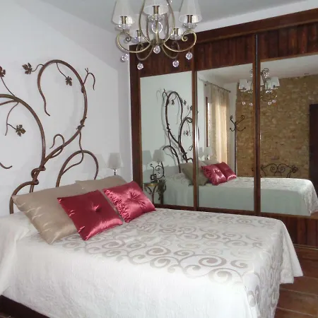 Holiday home Columbaira Colomera